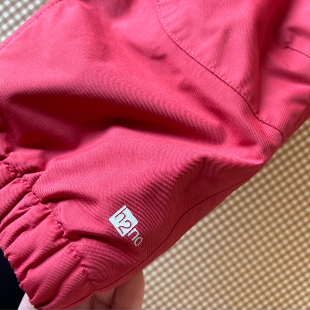 Patagonia H2NO Insulated thick snowbibs. Size 24months - Picture 15 of 16